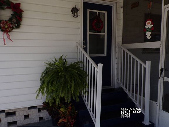 4th image of 7001 142nd Ave N #158