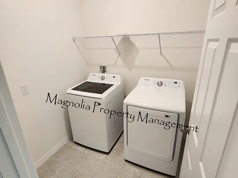 768 Richmond Estate Ave — Photo 4