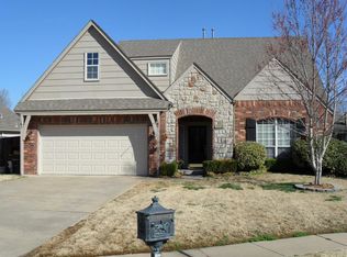 3306 W Urbana St, Broken Arrow, OK 74012