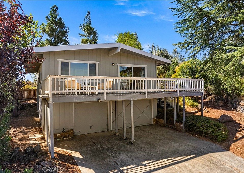 1st image of 10469 Fairway Pl