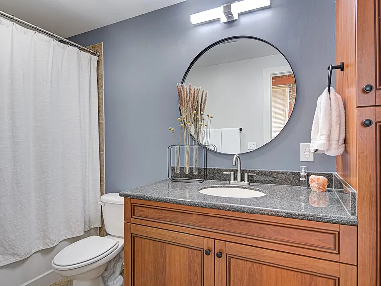 836 Oak St #500 — Photo 30
