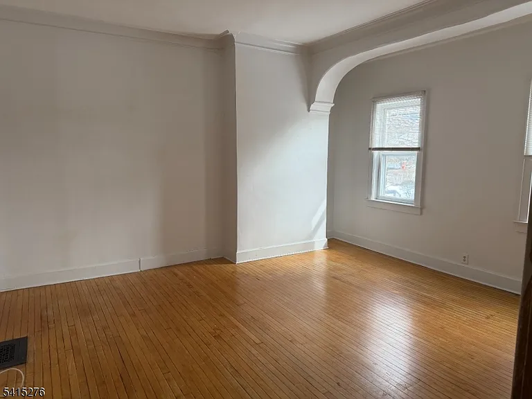 59 Walnut St #1 — Photo 4