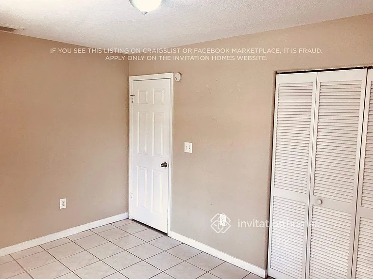 9775 NW 126th Ter — Photo 9