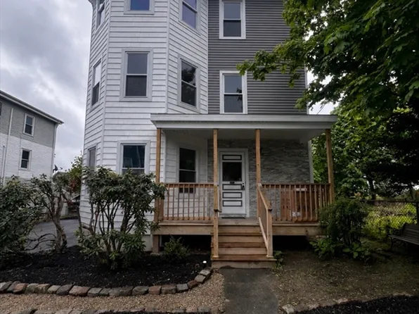 19 Reeves St, Worcester, MA 01607