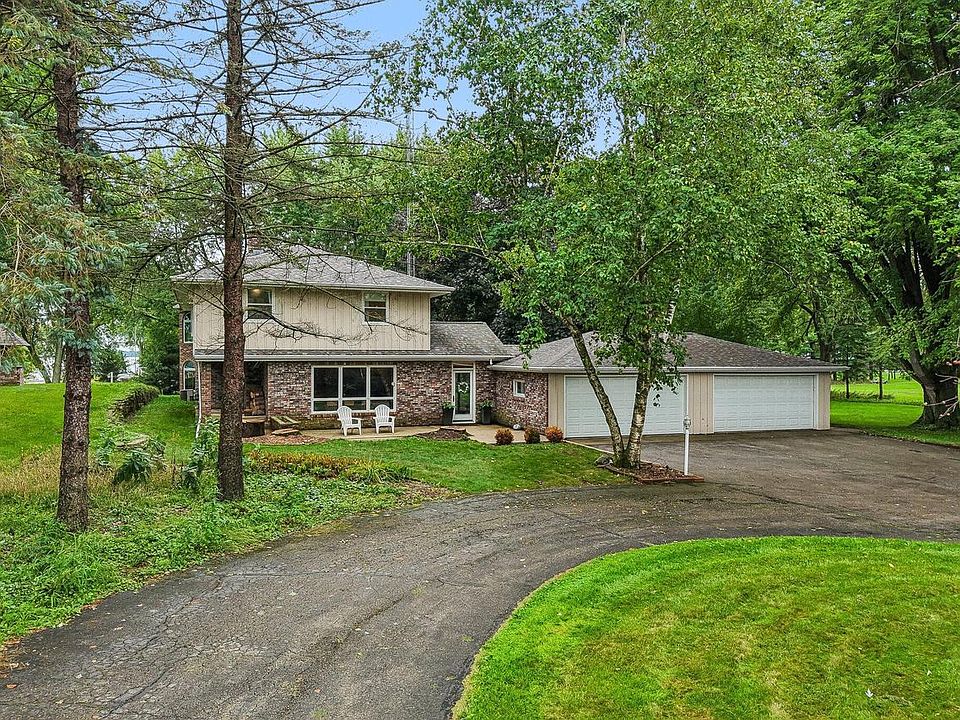 1st image of 121 Saeger AVENUE