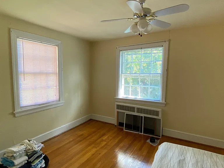 4201 Bromley Ln — Photo 10
