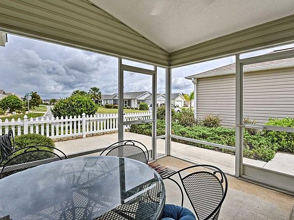 4th image of 3467 Placida Ter