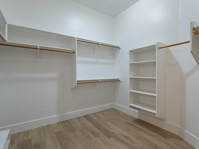 2956 S Birch Ct — Photo 46