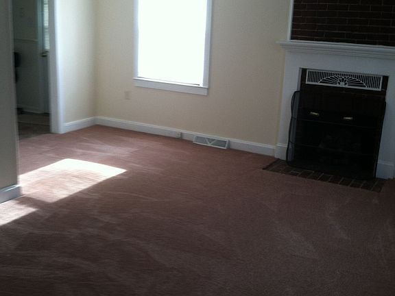 Living Room  photo 1