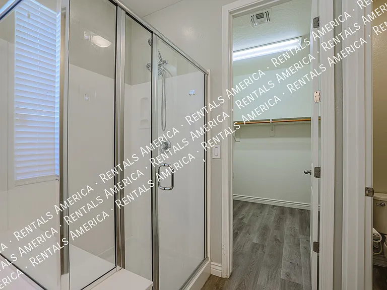 4217 W Winston Dr — Photo 13