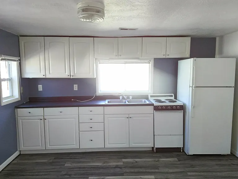 11853 N Pine Dr — Photo 2