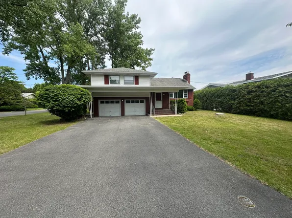 34 Addoms St, Plattsburgh, NY 12901