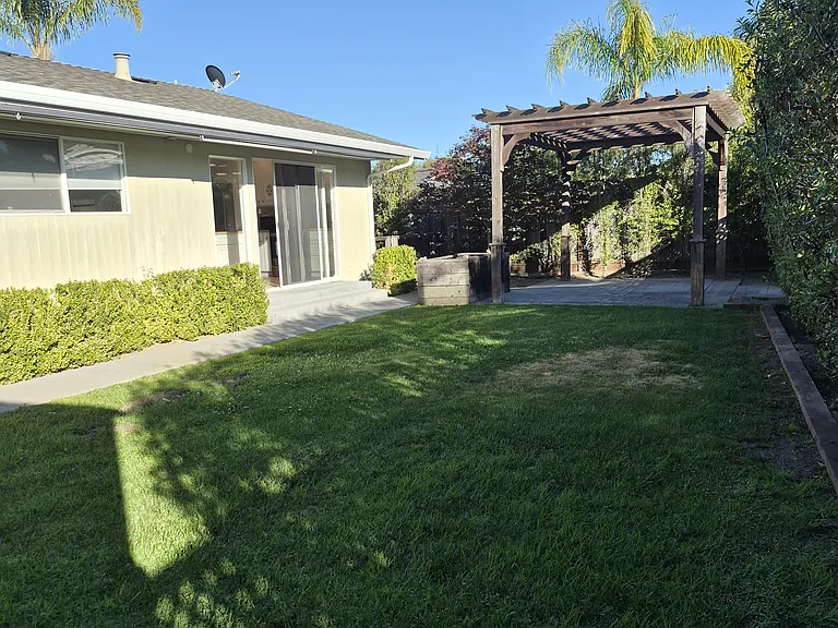 109 Corinne Ave — Photo 24