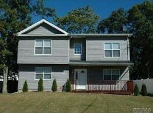 37 William St, Wyandanch, NY 11798
