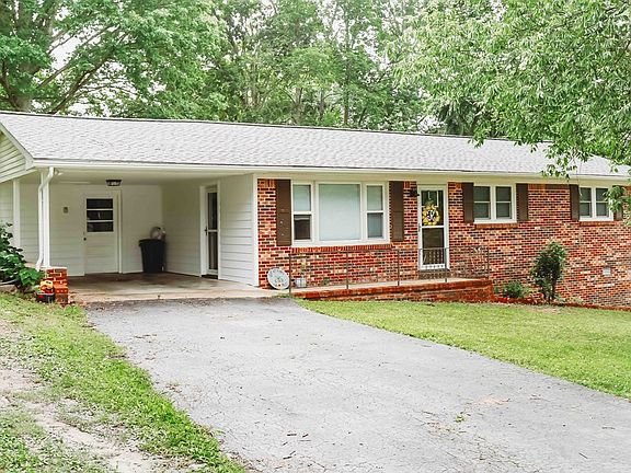 2nd image of 2364 Lakeland Dr
