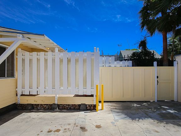 3rd image of 5123 Lotus St