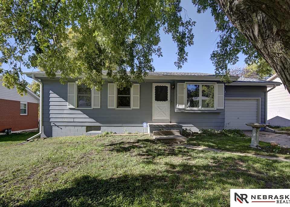1st image of 5111 N 93rd Ave