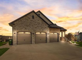 524 Eagle Ridge Ln, Portage, WI 53901