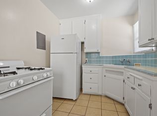 LA Victoria, Los Angeles, CA 90003