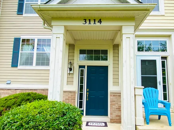 3114 Valley Falls St, Elgin, IL 60124