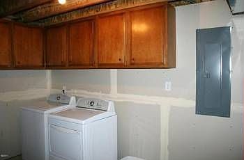3rd image of 1423 25th Ave S