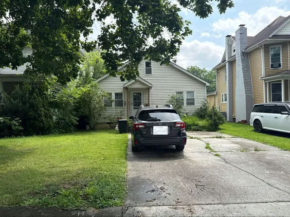 911 S Henry Ave, Elkins, WV 26241