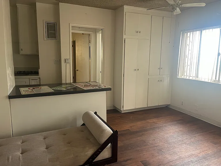 275 Lucas Ave #11 — Photo 6