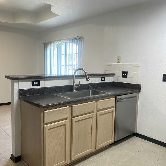 2706 Diaz Dr — Photo 12