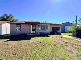 1316 Kaw St, Perry, OK 73077