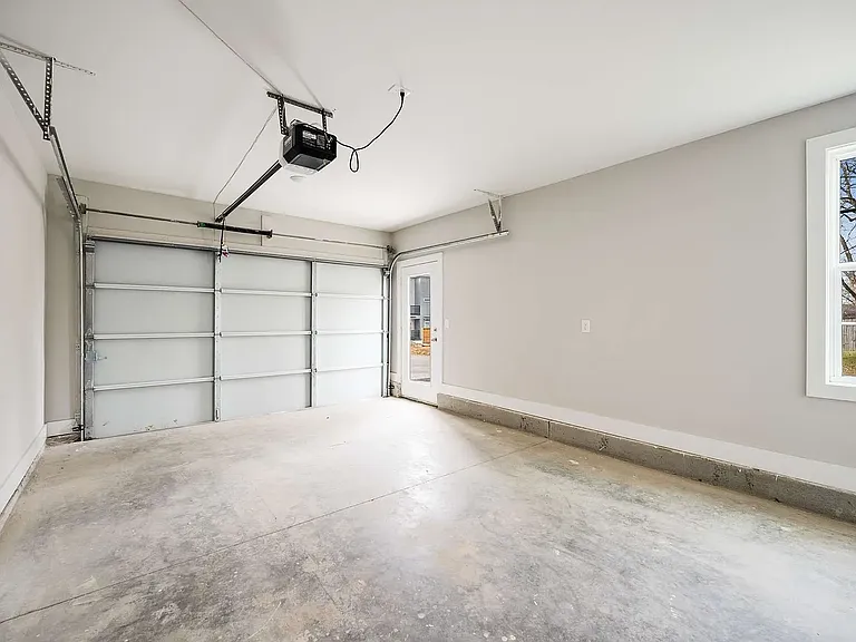 192 Duke St — Photo 13