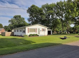 132 School St, Chaffee, MO 63740