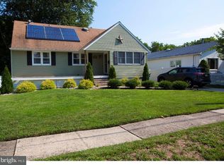 630 Chestnut Ave, Laurel Springs, NJ 08021