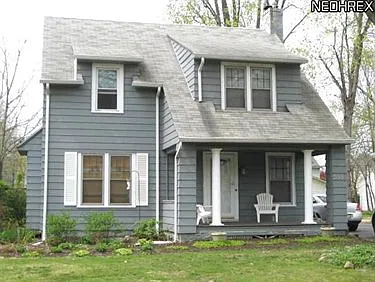 358 Belvedere Ave SE photo 1