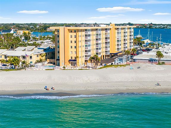 3rd image of 1255 Tarpon Center Dr APT 315