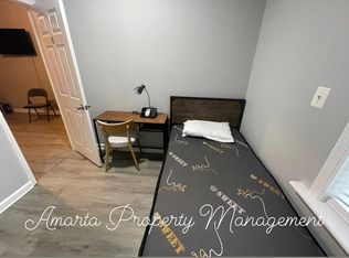 1413 Meridian Pl NW #1B, Washington, DC 20010