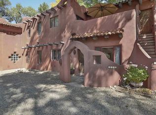 318 Burch St, Taos, NM 87571