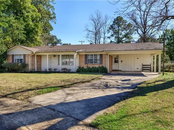 1422 Planters Ct, Alexandria, LA 71301