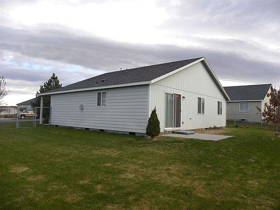 4th image of 9208 Oliver Dr