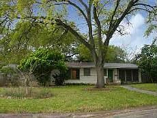 1st image of 148 Seford Dr