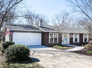 46 Roland Ave, Ballwin, MO 63021