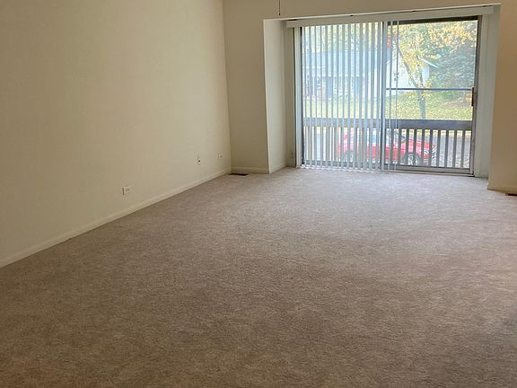 3rd image of 6818 Roberts Dr APT 5