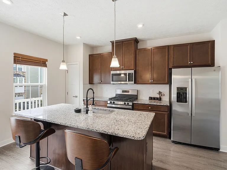 9 Wentworth Ln — Photo 29