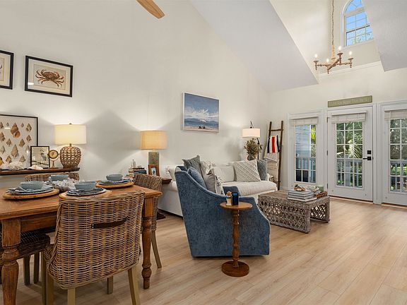 5th image of 55 Seagrove Ct. #109