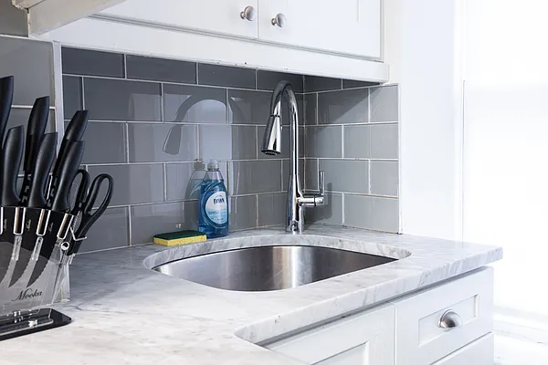 Rented by Finest Furnished LLC | media 37