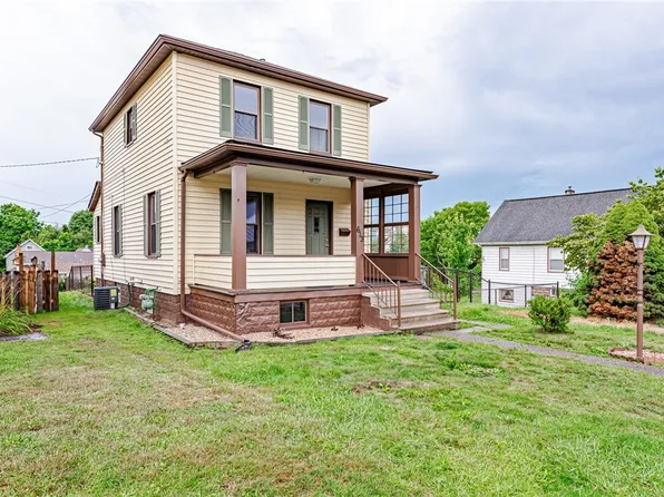 613 S Chestnut St, Scottdale, PA 15683