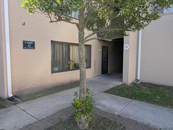2nd image of 600 Pacific Ave APT D102