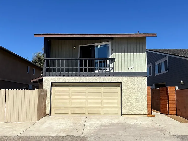 5209 Wavecrest Way — Photo 49