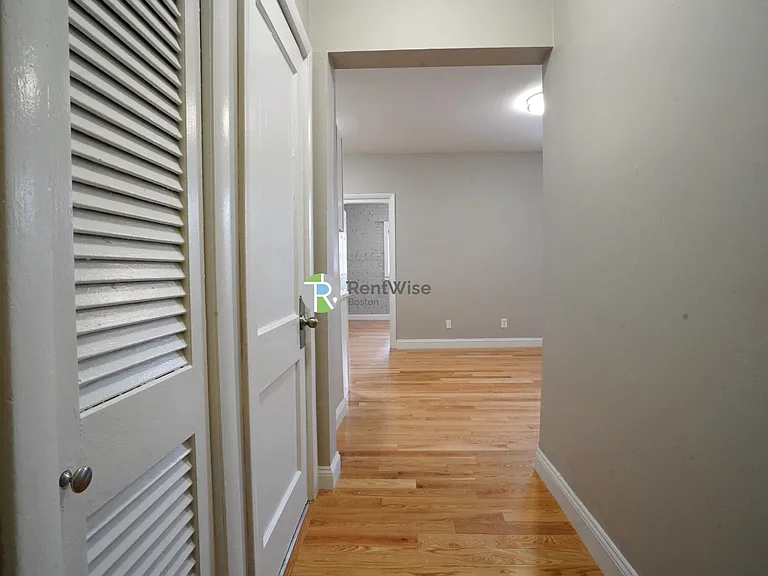 50 Park Vale Ave #24 — Photo 7