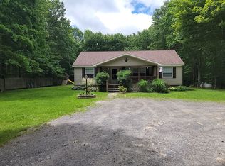 412 Smith Dr, Oakland, MD 21550