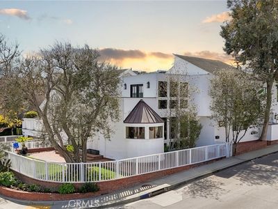 3013 N Poinsettia Ave, Manhattan Beach, CA, 90266